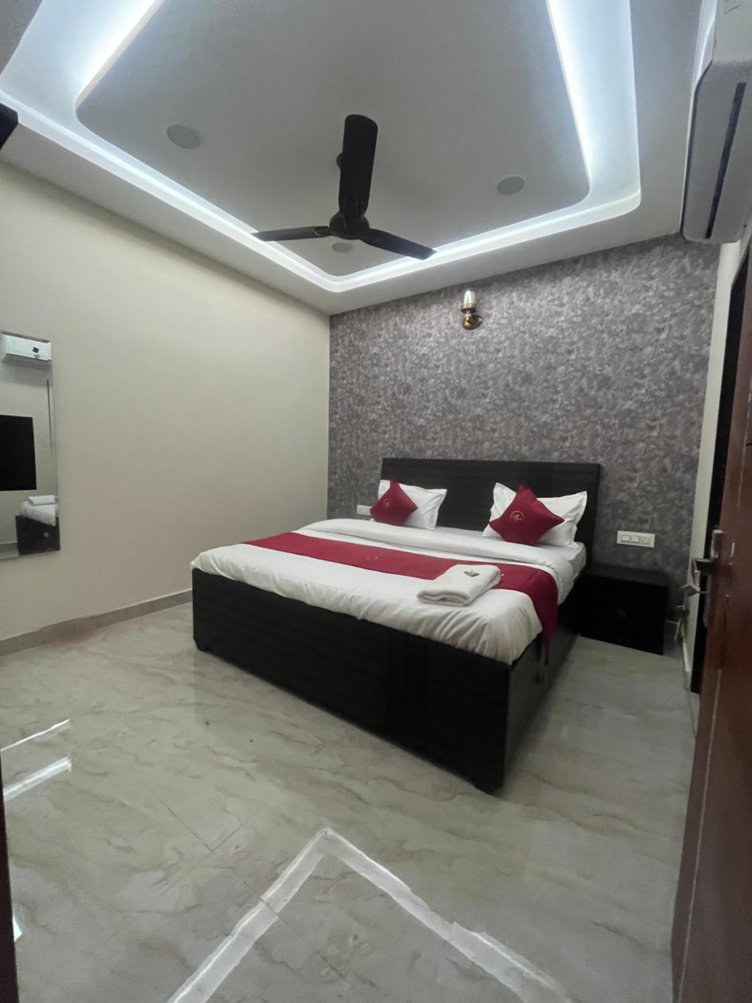 Hotel Royal A Ludhiana Zewnętrze zdjęcie