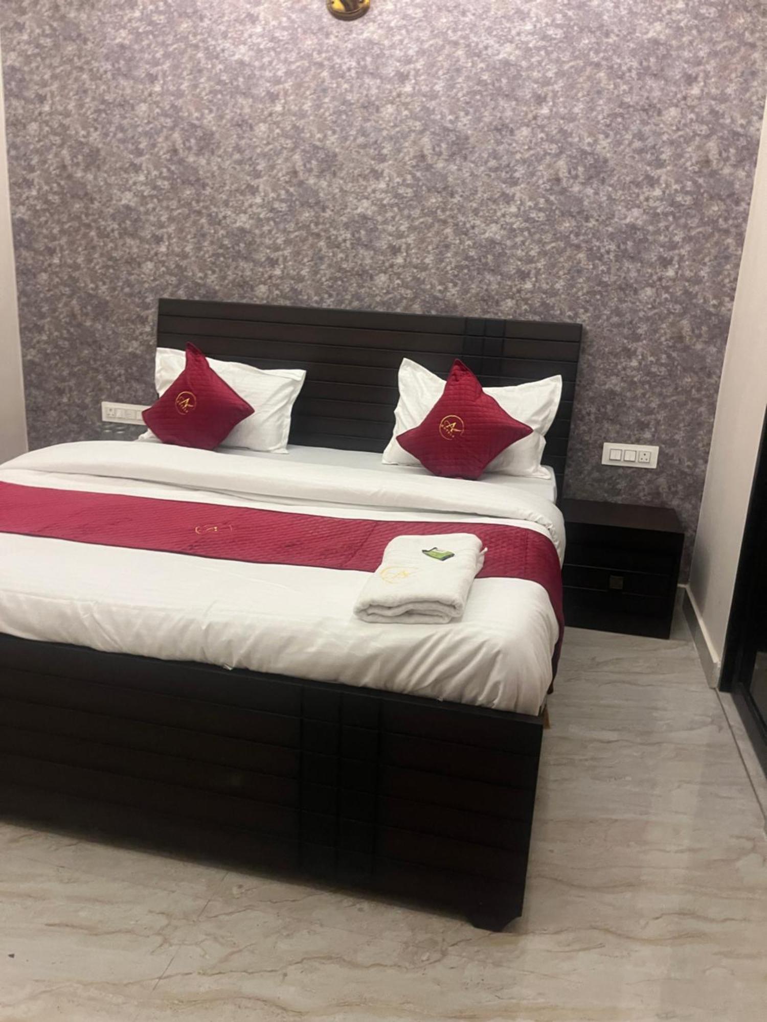 Hotel Royal A Ludhiana Zewnętrze zdjęcie